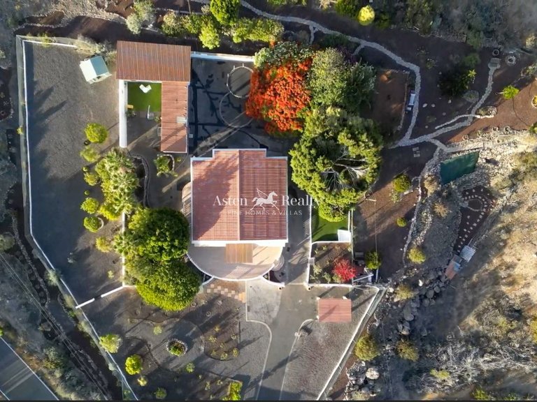 Villa for Sale in Guia De Isora, Tenerife 43