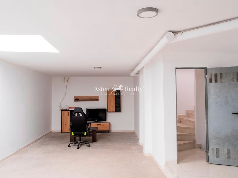 Villa for Sale in Torviscas Alto, Tenerife 30