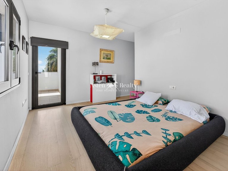 Villa for Sale in Torviscas Alto, Tenerife 26