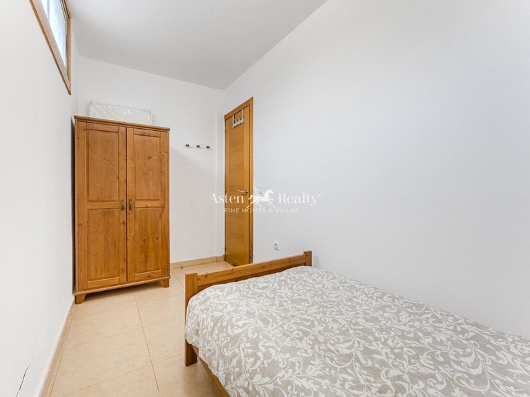 Town House for Sale in Playa San Juan, Tenerife 8