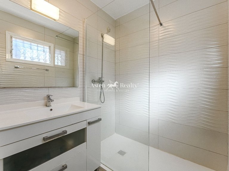 Villa for Sale in Palm-mar, Tenerife 9