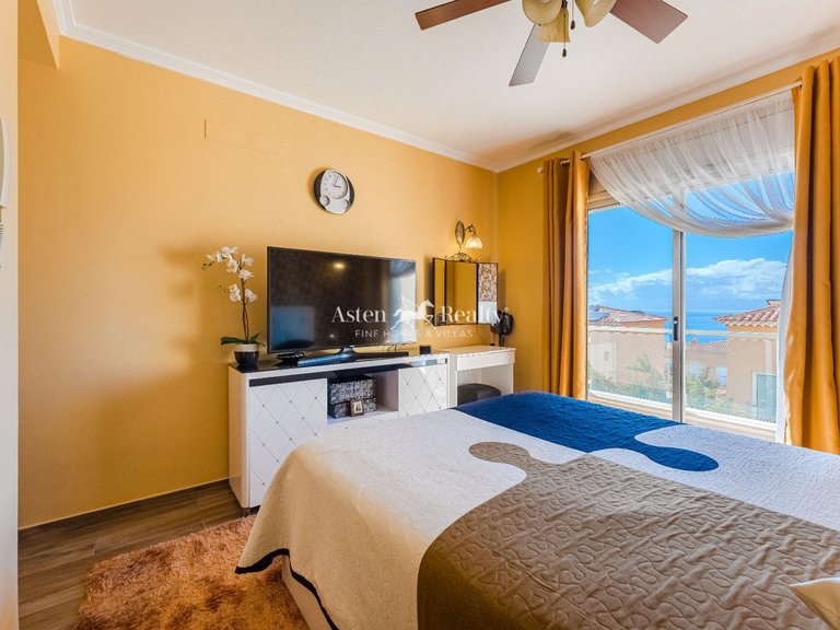 Town House for Sale in Puerto De Santiago, Tenerife 11