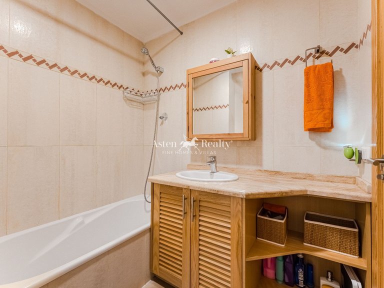 Town House for Sale in Puerto De Santiago, Tenerife 20