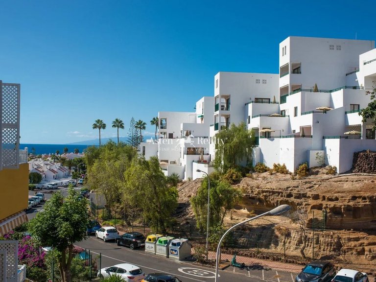 Penthouse for Sale in Torviscas Bajo, Tenerife 12