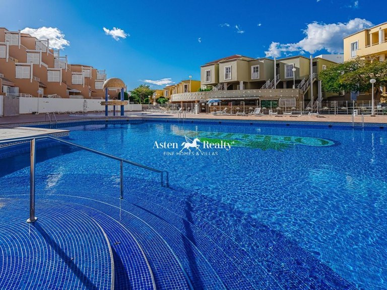 Penthouse for Sale in Torviscas Bajo, Tenerife 1