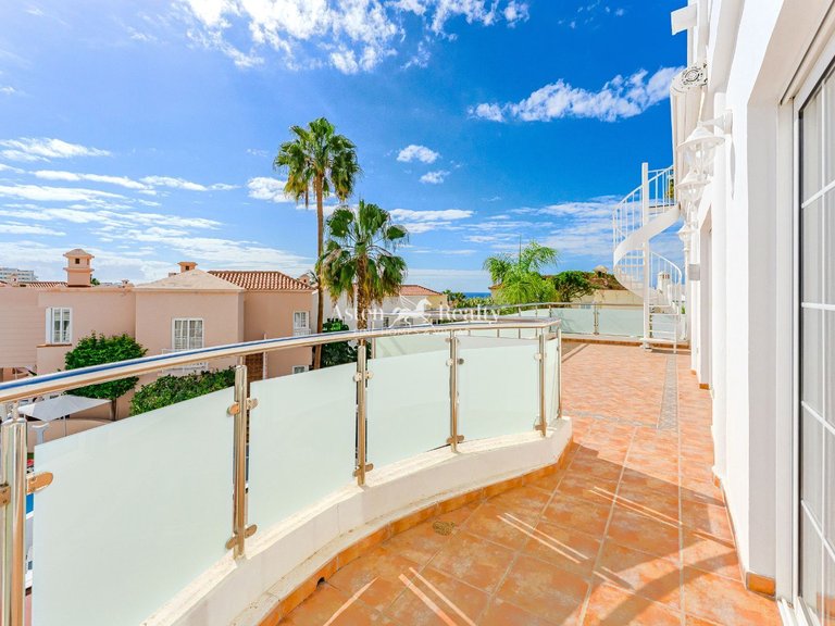 Penthouse for Sale in Torviscas Bajo, Tenerife 7