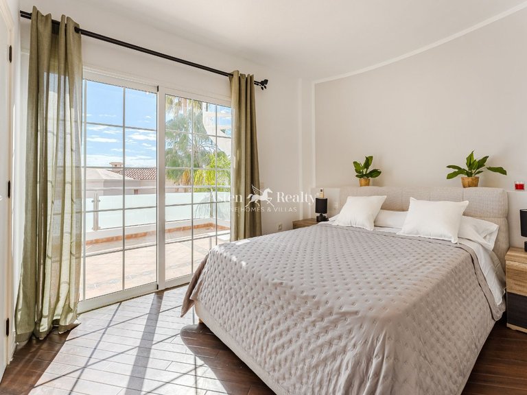 Penthouse for Sale in Torviscas Bajo, Tenerife 15