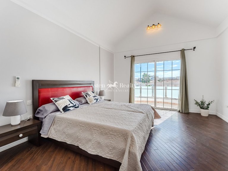 Penthouse for Sale in Torviscas Bajo, Tenerife 18