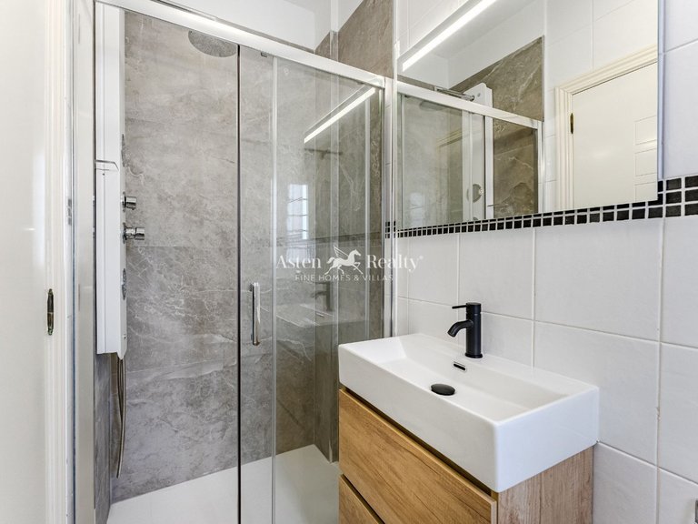 Penthouse for Sale in Torviscas Bajo, Tenerife 24