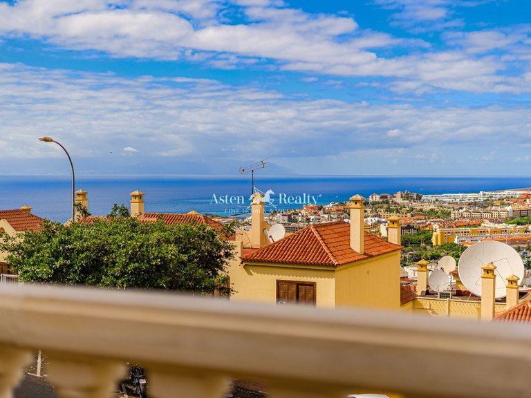 Apartment for Sale in Torviscas Alto, Tenerife 1