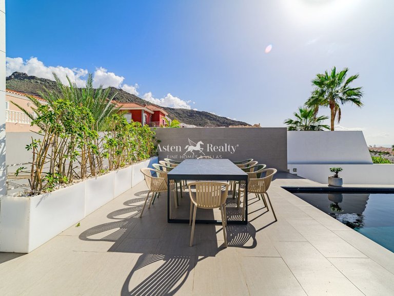 Villa for Sale in Torviscas Alto, Tenerife 9