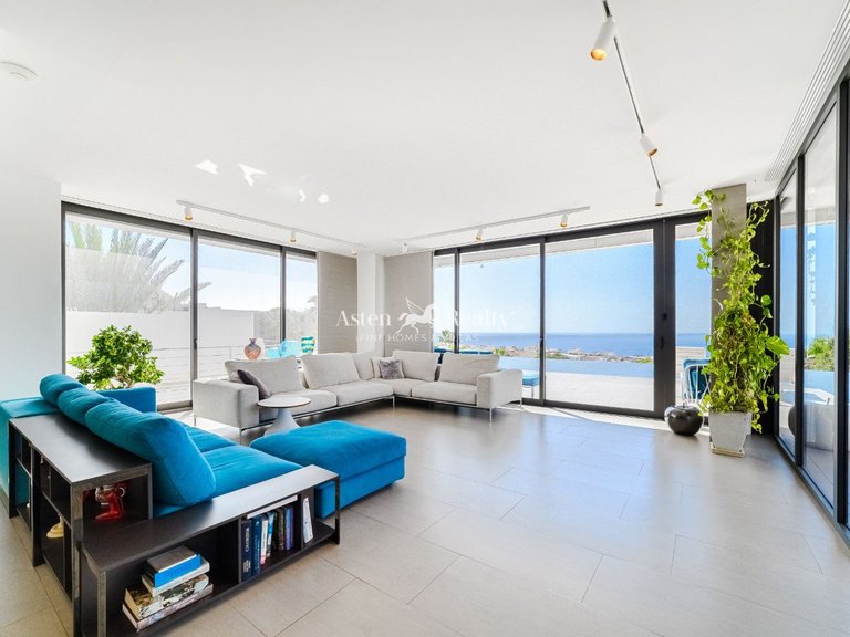 Villa for Sale in Torviscas Alto, Tenerife 15