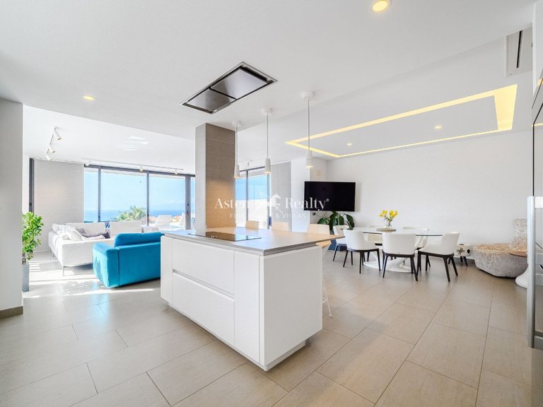 Villa for Sale in Torviscas Alto, Tenerife 20