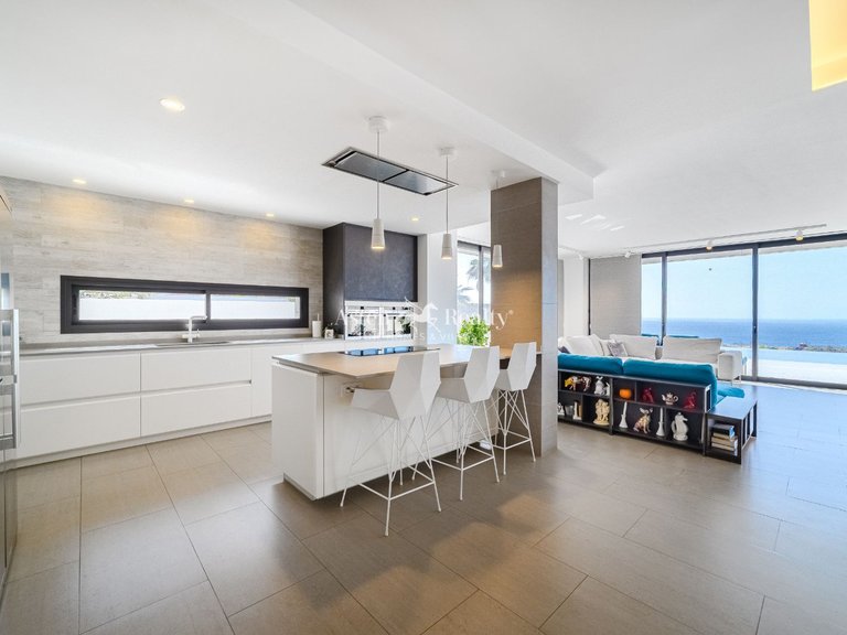 Villa for Sale in Torviscas Alto, Tenerife 23