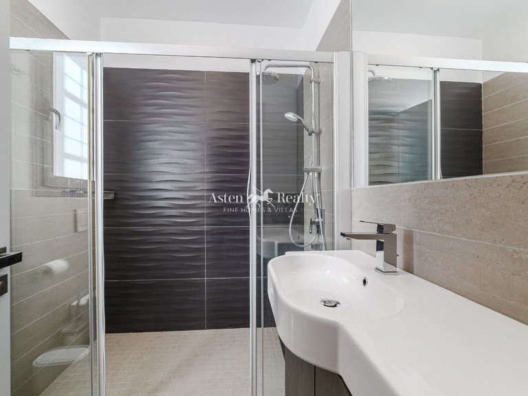 Villa for Sale in Torviscas Alto, Tenerife 29