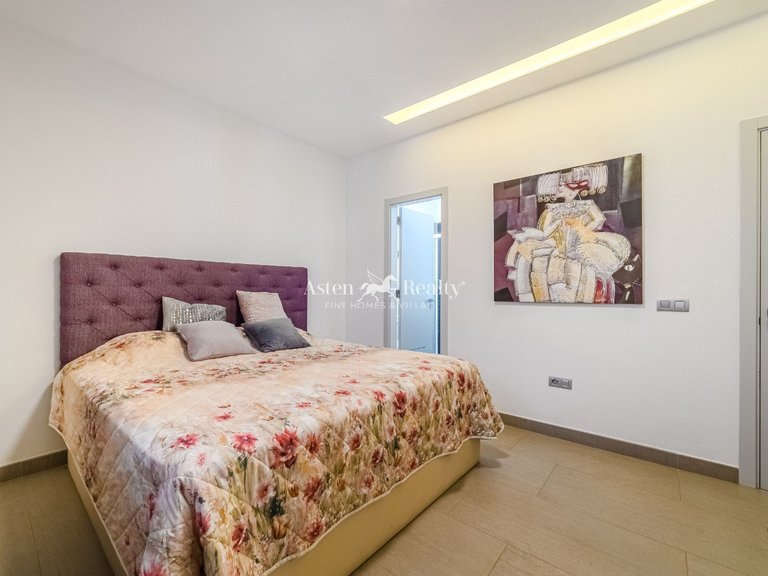 Villa for Sale in Torviscas Alto, Tenerife 27