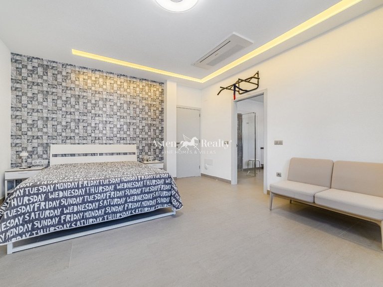 Villa for Sale in Torviscas Alto, Tenerife 34