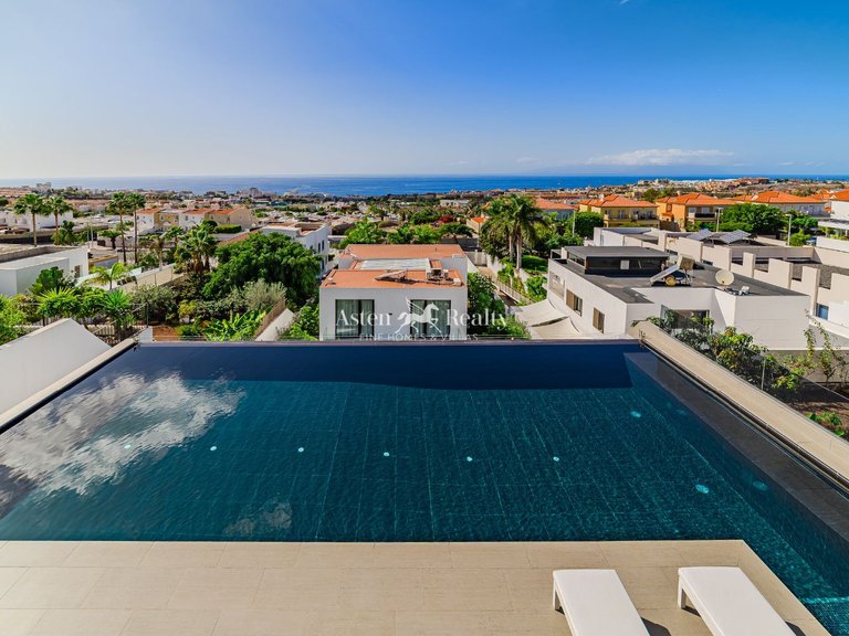 Villa for Sale in Torviscas Alto, Tenerife 50