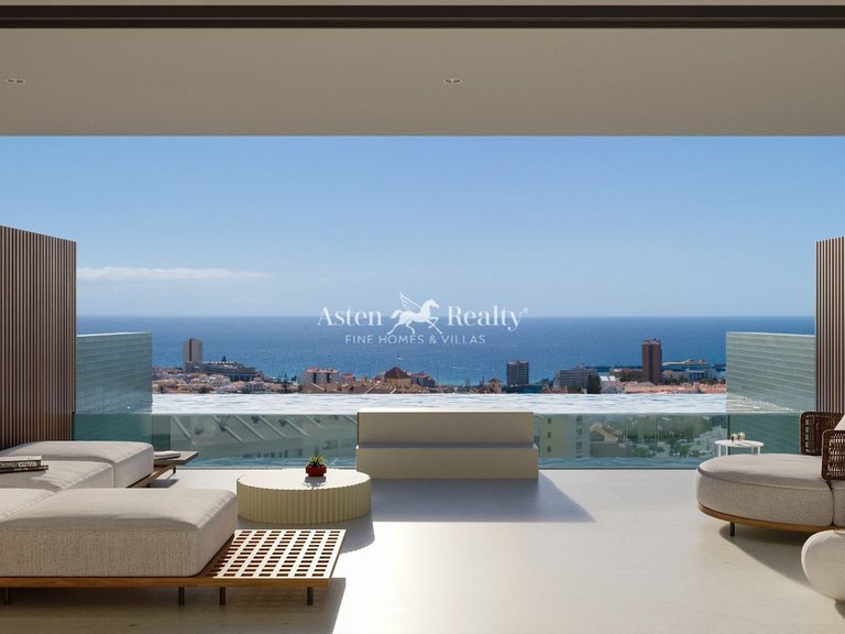 Apartment for Sale in Playa De Los Cristianos, Tenerife 1