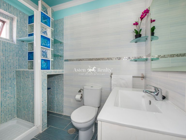 Town House for Sale in San Eugenio Alto, Tenerife 16