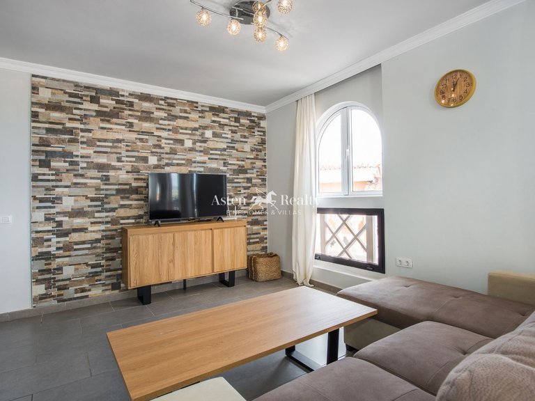 Town House for Sale in San Eugenio Alto, Tenerife 3