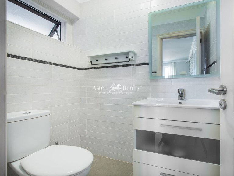 Town House for Sale in San Eugenio Alto, Tenerife 10