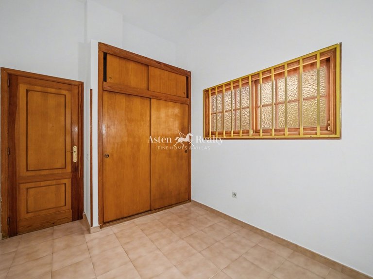 Apartment for Sale in Los Cristianos, Tenerife 13