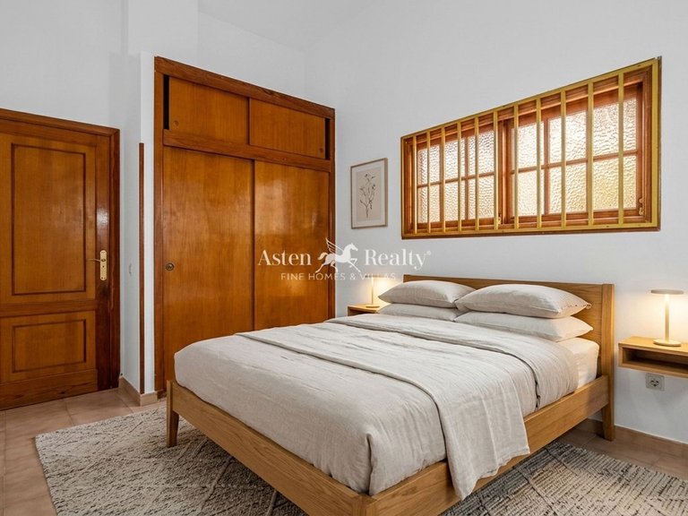 Apartment for Sale in Los Cristianos, Tenerife 14