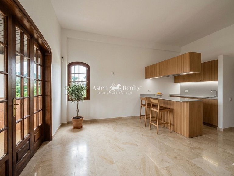 Apartment for Sale in Los Cristianos, Tenerife 7