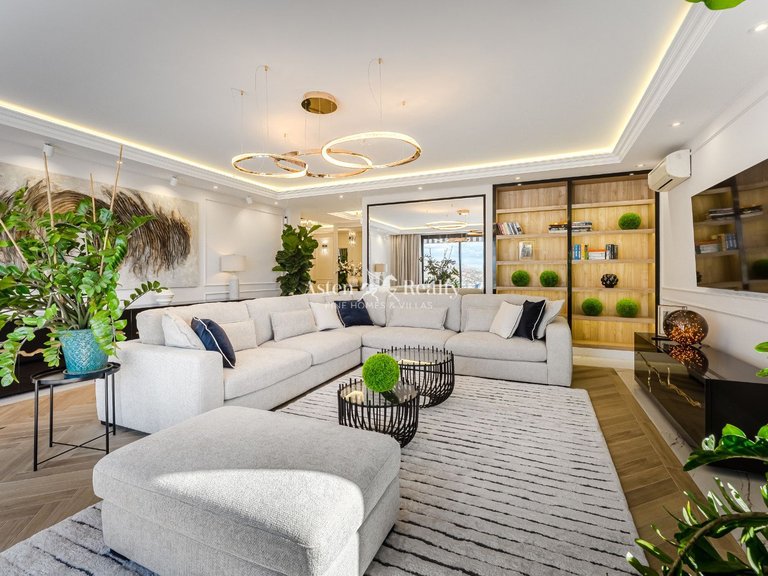 Villa for Sale in San Eugenio Alto, Tenerife 14