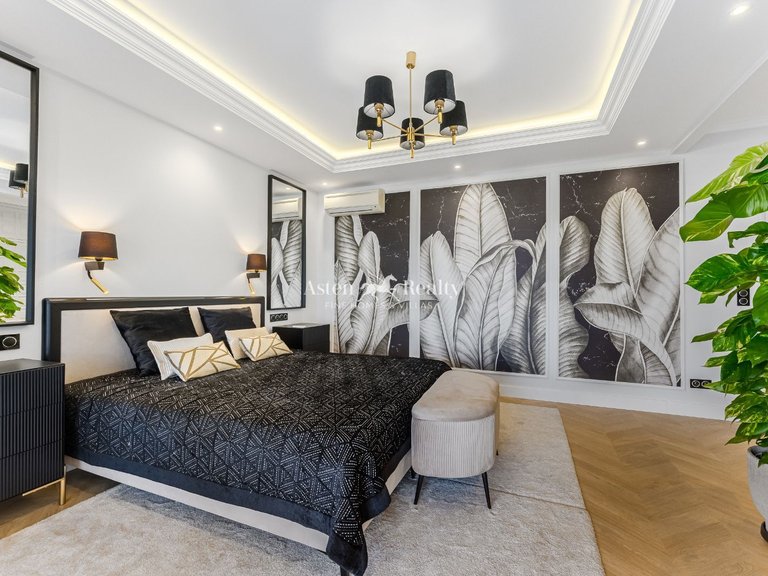 Villa for Sale in San Eugenio Alto, Tenerife 18