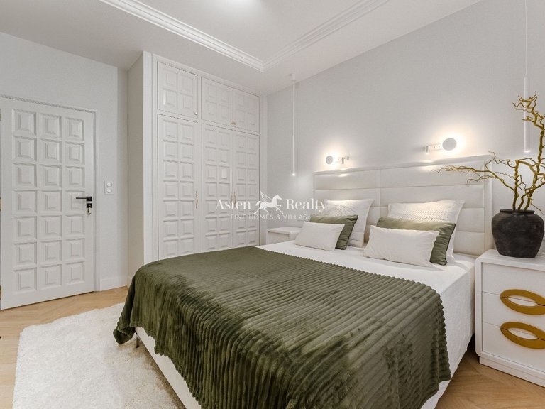 Villa for Sale in San Eugenio Alto, Tenerife 24