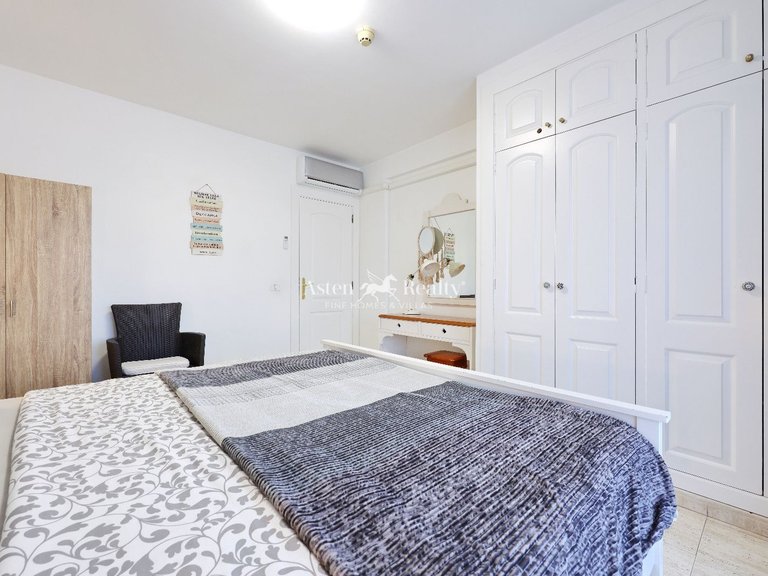 Apartment for Sale in Playa De Los Cristianos, Tenerife 5