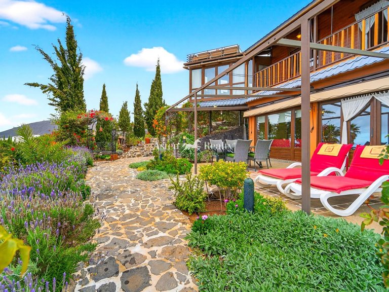 Villa for Sale in Vera De Erques, Tenerife 27