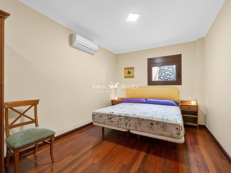 Villa for Sale in Vera De Erques, Tenerife 35