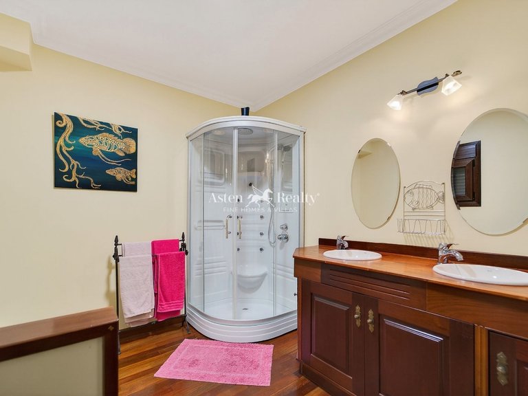 Villa for Sale in Vera De Erques, Tenerife 38