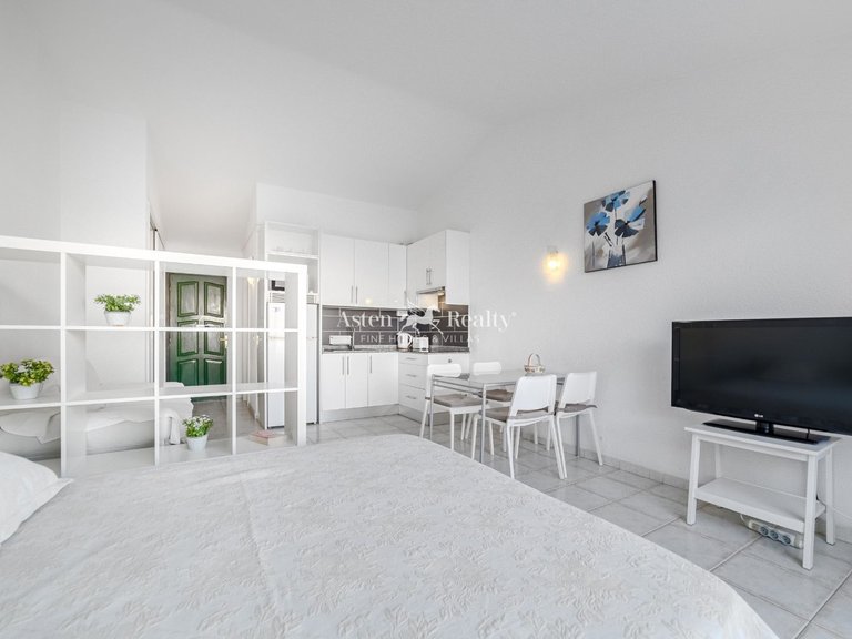 Apartment for Sale in Playa De Las Américas, Tenerife 4