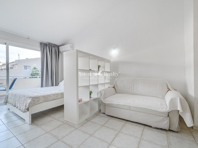 Apartment for Sale in Playa De Las Américas, Tenerife 7