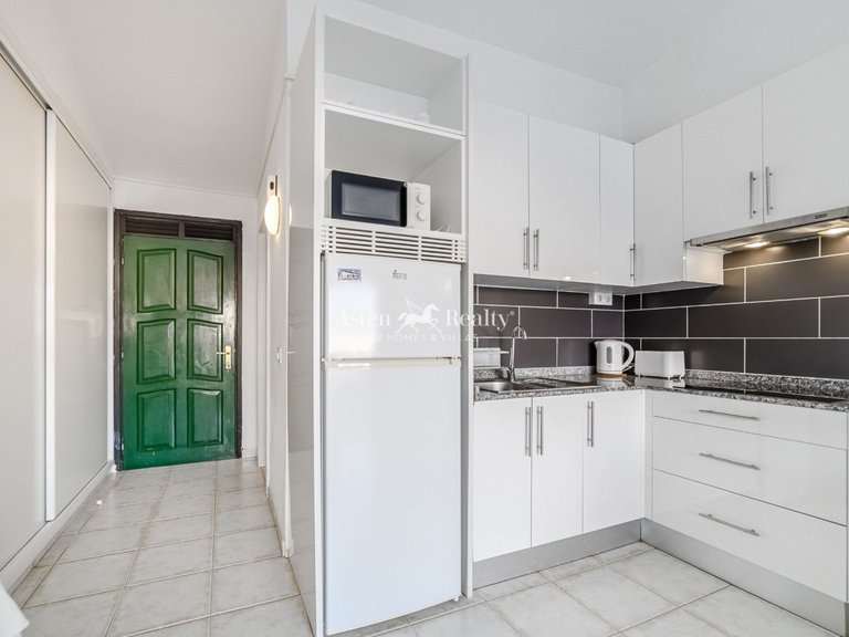 Apartment for Sale in Playa De Las Américas, Tenerife 9