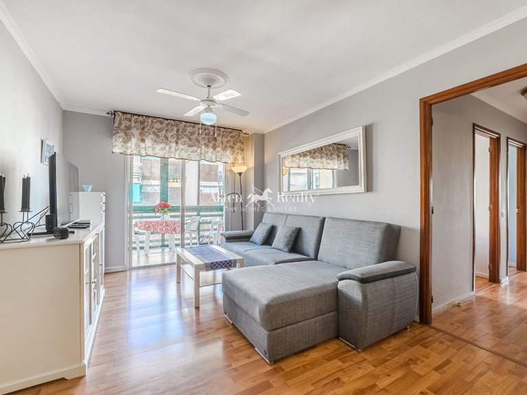 Apartment for Sale in Playa De Los Cristianos, Tenerife 5