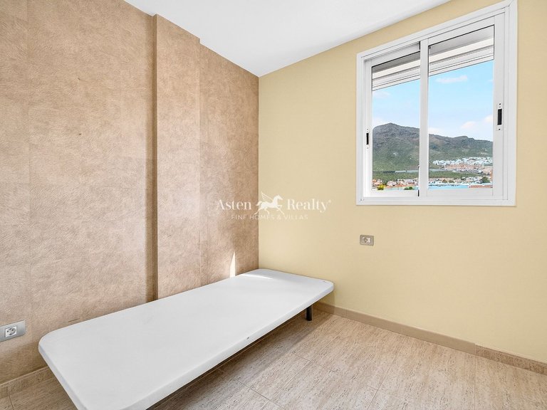 Town House for Sale in Torviscas Bajo, Tenerife 18