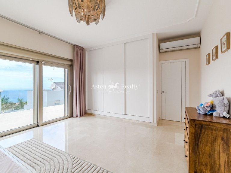 Villa for Sale in Torviscas Alto, Tenerife 23
