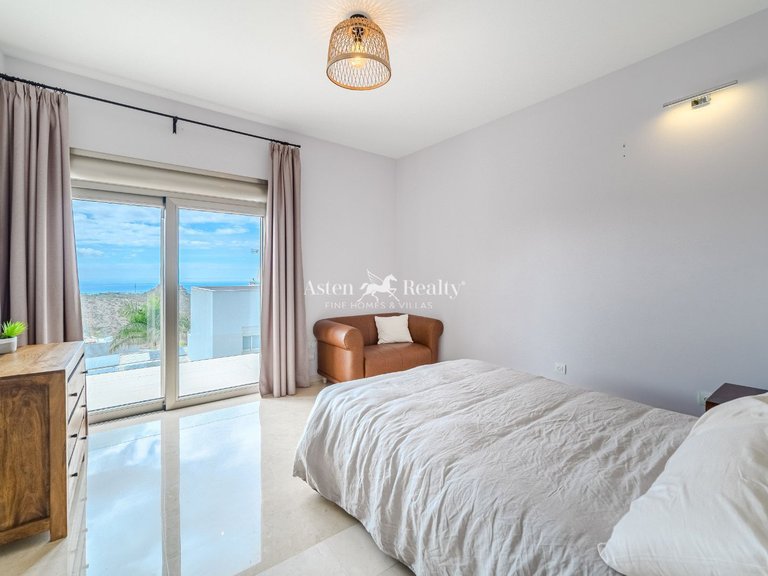 Villa for Sale in Torviscas Alto, Tenerife 19