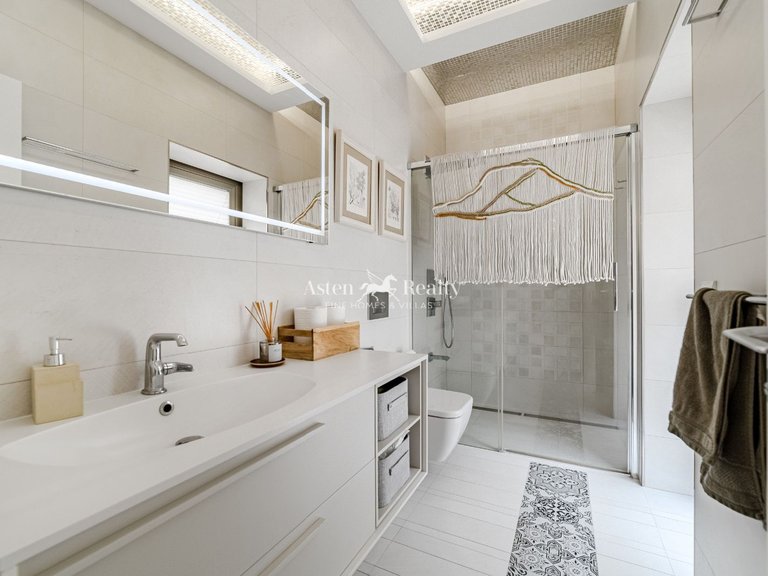 Villa for Sale in Torviscas Alto, Tenerife 16