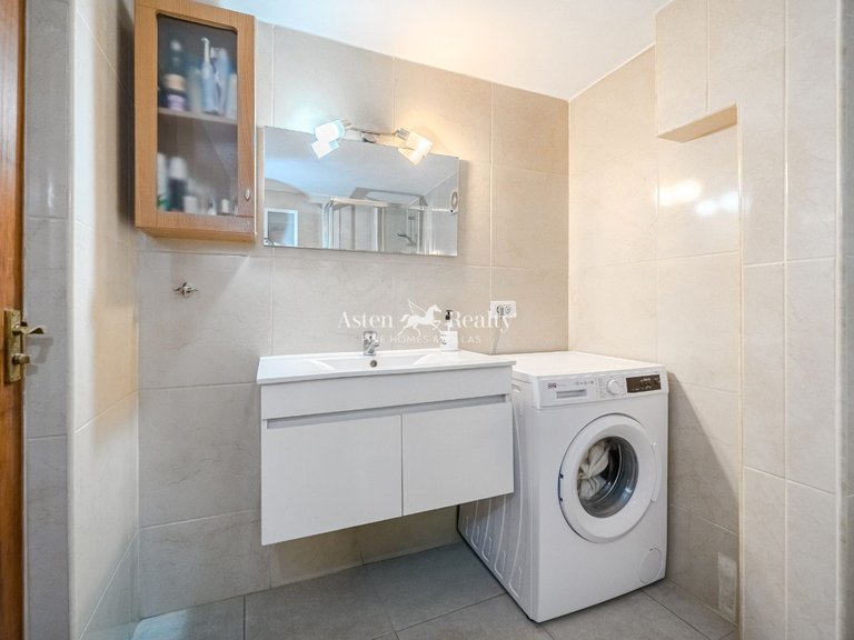 Town House for Sale in San Eugenio Alto, Tenerife 23