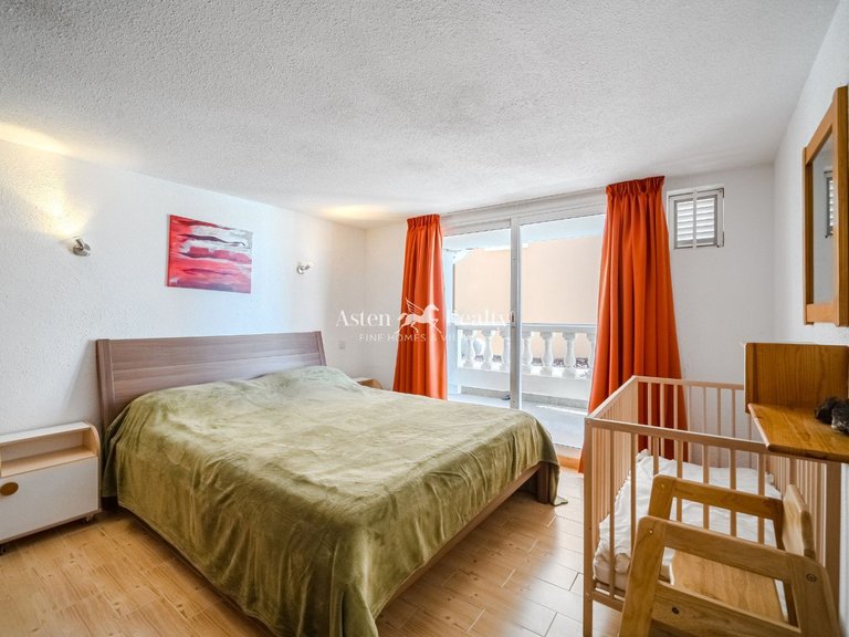 Town House for Sale in San Eugenio Alto, Tenerife 18