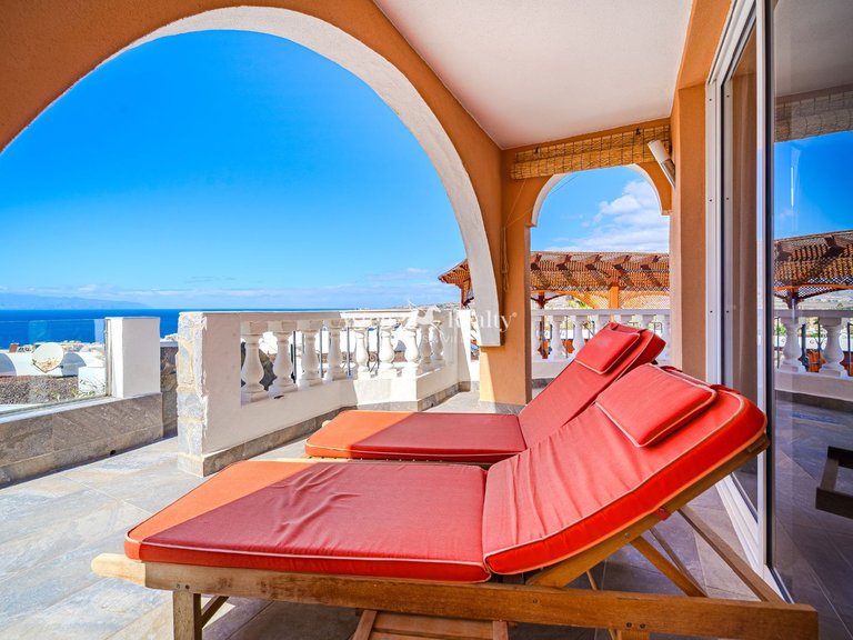 Town House for Sale in San Eugenio Alto, Tenerife 13