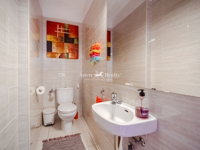 Town House for Sale in San Eugenio Alto, Tenerife 7