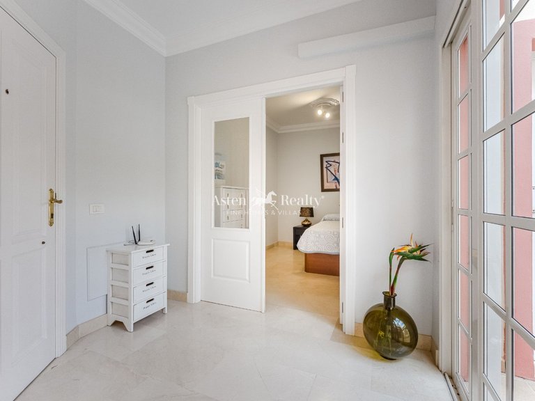 Penthouse for Sale in Playa Del Duque, Tenerife 4