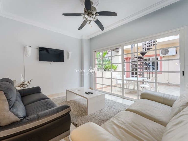 Penthouse for Sale in Playa Del Duque, Tenerife 12